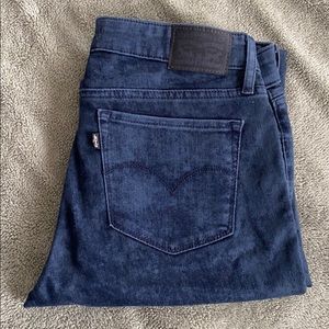 Levi’s 711 Skinny Jeans